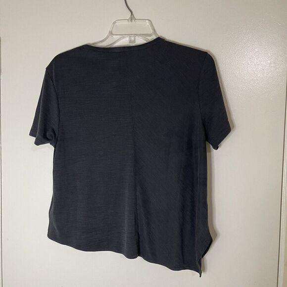 NEW! ATHLETA gray asymmetrical crew neck relaxed tshirt size Medium $65 - Picture 2 of 7